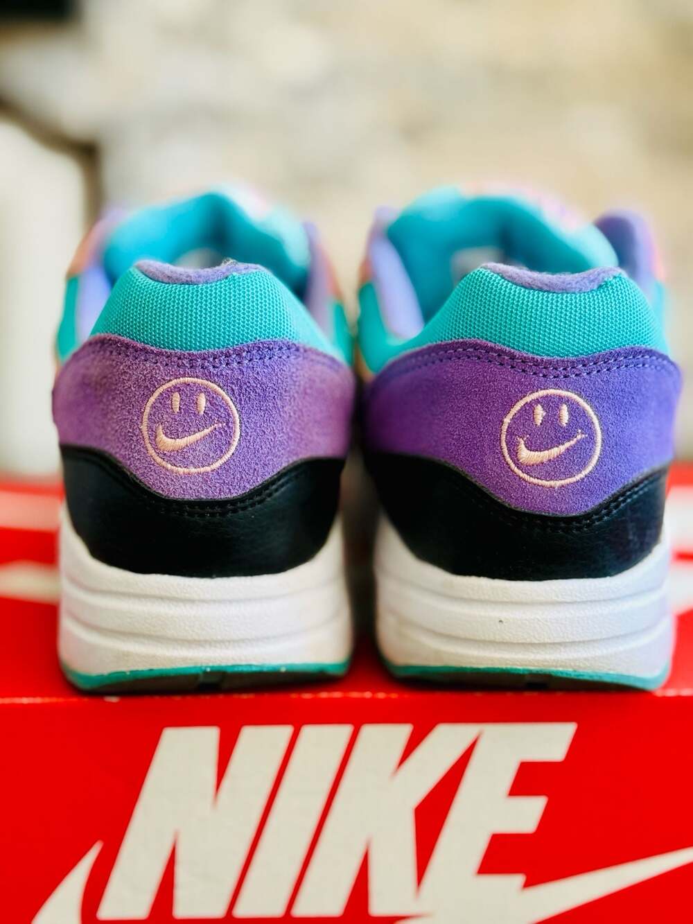 Nike Air Max 1 GS 'Have A Nike Day' Sneakers (AT8131-001) 5.5Y / 7 women used - Picture 4 of 7